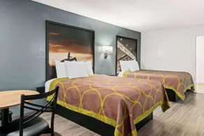 Super 8 by Wyndham Grand Prairie Southwest - Chambre