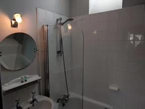 The White Horse Inn - Bathroom