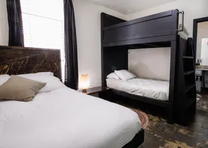 Firehouse Hostel - Rum