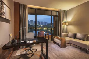 DoubleTree by Hilton Guangzhou Science City-Free Shuttle Bus Service During Canton Fair Period - View from room