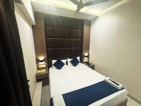 Hotel Sahara Residency - Room