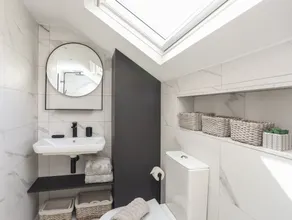 15 Rosemary Lane - Bathroom