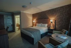 Corr's Corner Hotel - Room