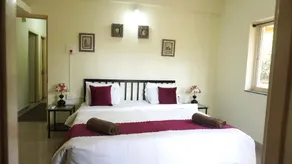 Four Seasons GuestHouse  - Chambre
