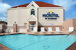 Microtel Inn & Suites by Wyndham Corpus Christi/Aransas Pass - Piscine