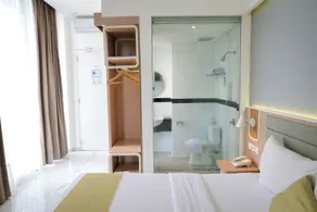 Facade Hotel by Azana - Room