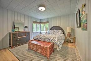 Lake Michigan Hideaway: Pool, Steps to Beach! - Innvendig