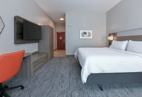 Holiday Inn Express Hotel & Suites Shakopee by IHG - Zimmer