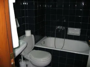 Hotel Maro - Bathroom