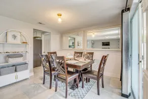 6 Mi to Hudson Beach! Pet-friendly Retreat w/ Yard - Interiör