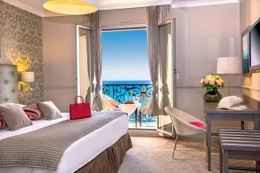 Hôtel Le Royal Promenade des Anglais - Værelse
