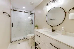 Raleigh Vacation Rental ~ 13 Mi to Downtown! - Bathroom