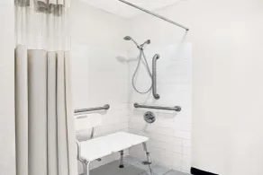 Super 8 by Wyndham West Memphis - Salle de bain