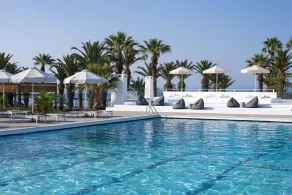 Kassandra Palace Seaside Resort - Piscina