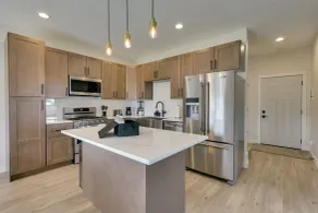 Professional Base in Williston! New-build Townhome - Interior