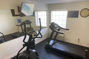 Days Inn by Wyndham Shawnee - Salle de remise en forme