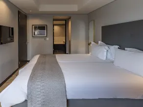 The Onyx Apartment Hotel by NEWMARK - Room