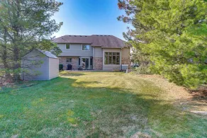 Pet Friendly Getaway: Yard, Grill, Patio, Fire Pit - Interior
