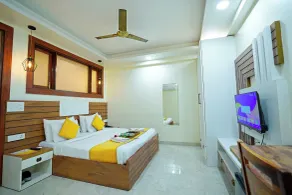 Maharaja Palace Near Medanta Gurgaon  - Værelse