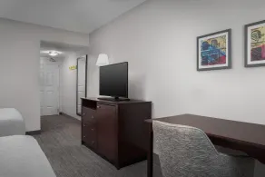Hampton Inn & Suites Omaha-Downtown - Chambre