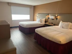 Clarion Hotel & Conference Center Lansing West - Chambre