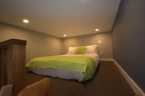 First Avenue Executive Suites - Room