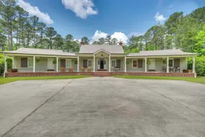 Private Walterboro Estate w/ Deck + Fire Pit! - Innenbereich