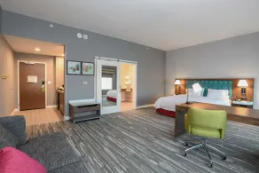 Hampton Inn & Suites Cincinnati Liberty Township - Chambre