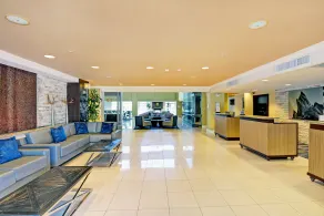 Embassy Suites by Hilton Valencia - Réception