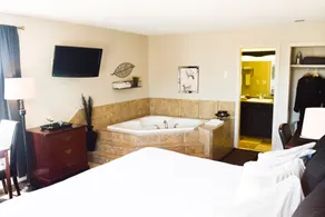 Canadas Best Value Inn & Suites-Charlottetown - Chambre