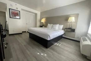Howard Johnson By Wyndham Tempe University/Phoenix - Værelse