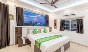 Treebo Premium Cochin Airport, 5 min From Cochin Airport - Room