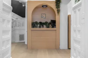 Capsule Residence - Reception