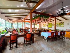 Hotel y Puentes Colgantes Heliconias Rainforest Lodge - Hall