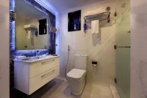 Coral Jubail Hotel - Bathroom