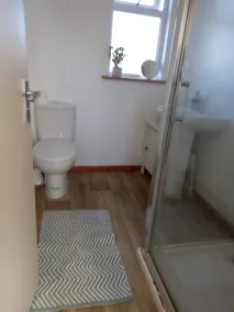 A Quiet House in a Nice Area - Bathroom