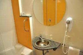 Roberta Rosa de Fontana Suites - Baño