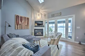 Waterfront Cable Lake Cabin w/ Grill! - Innvendig