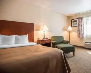Quality Inn New Columbia-Lewisburg - Room
