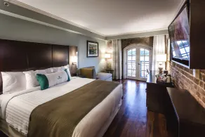 The Cotton Sail Hotel, Tapestry Collection By Hilton - Chambre