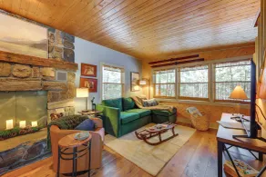 Cozy Okemo Cabin: Steps to Lake 2 Mi to Slopes - Interiør