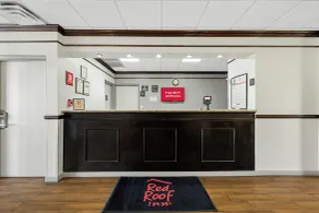 Red Roof Inn Gurnee - Waukegan - Lobby-Lounge