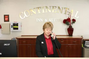 Continental Inn & Suites - Reception