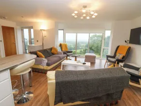 Cotswold View - Living area