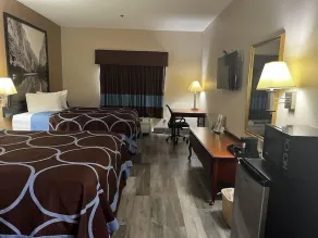 Hotel Piney Woods - Chambre
