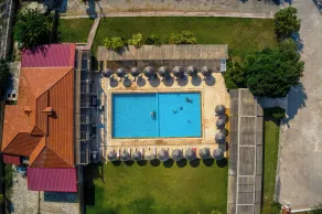 Black and White Boho Resort - Pool