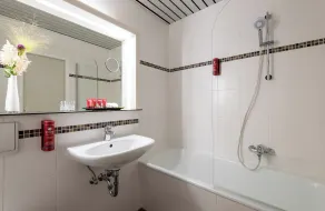Leonardo Hotel Hamburg Elbbrücken - Salle de bain