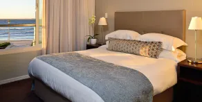 Lagoon Beach Hotel Apartments - Room