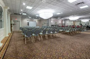 Red Roof Inn PLUS Woodbridge - Carteret - Zimmer