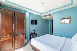 La Bonita Hotel and Apartments - Room